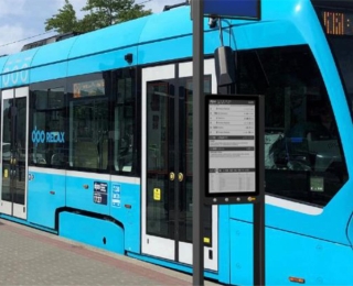 Papírové jízdní řády brzy skončí. E-papery uspoří peníze a zlepší komunikaci